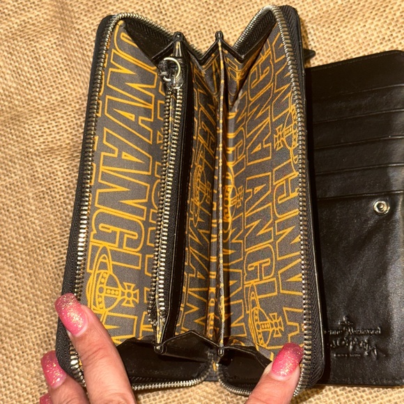 Vivienne Westwood Anglomania Long Zipper Organizer Wallet - Picture 6 of 6